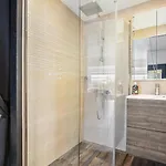 Club Luxe - Proche - Parking - Climatisation - Village Naturiste アパート *